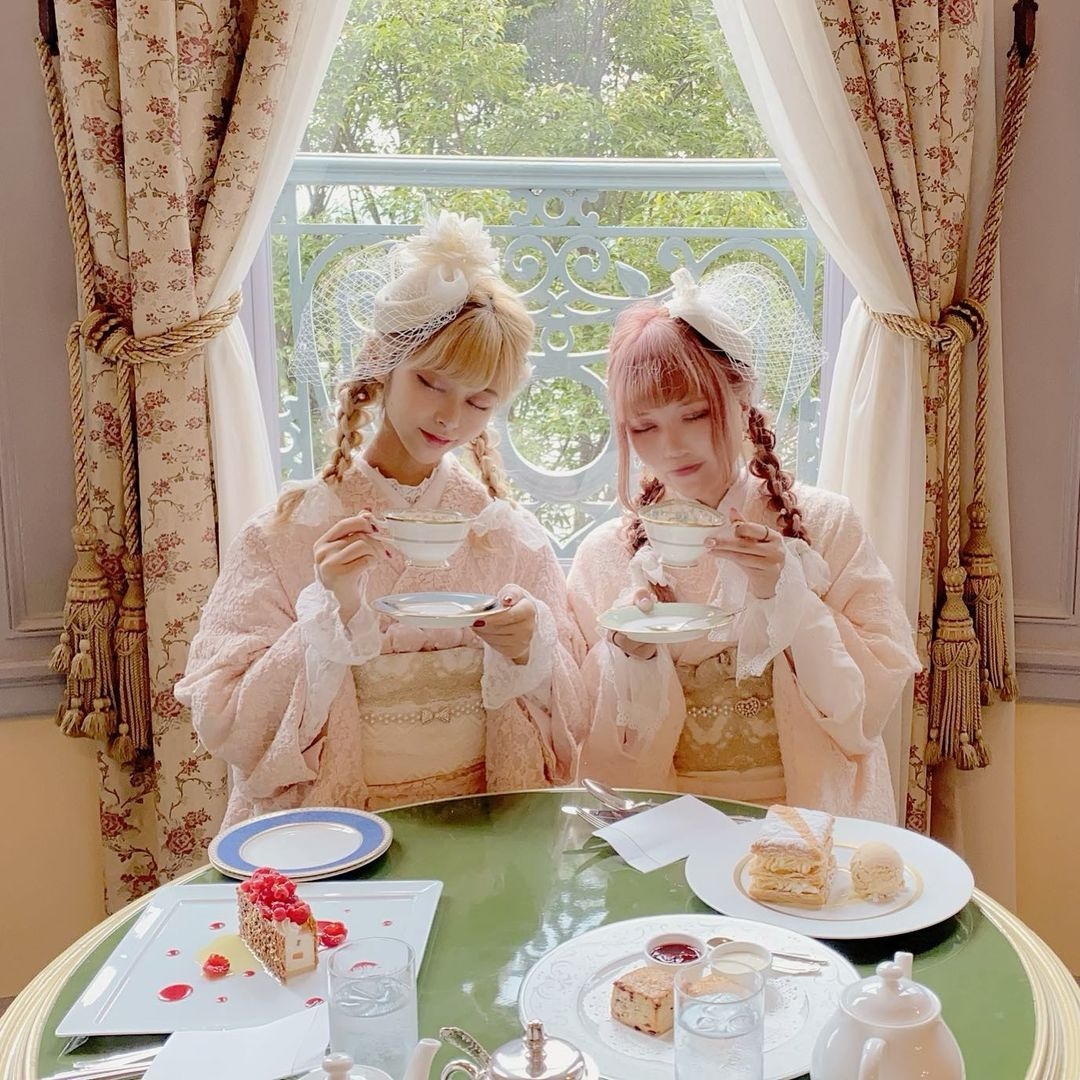 Western-style kimono